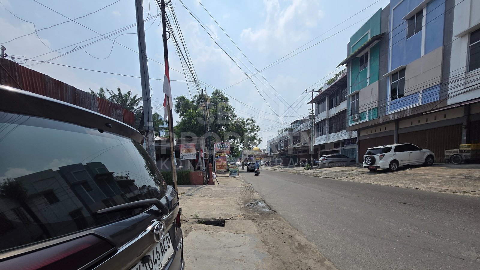 Lihat semua foto