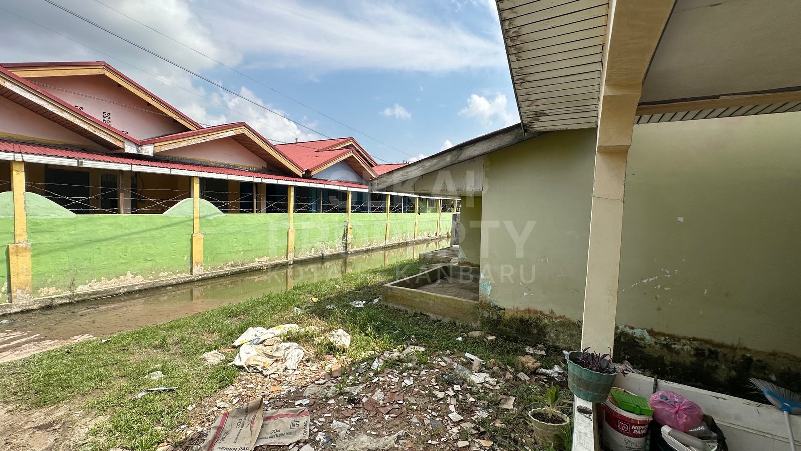 Lihat semua foto