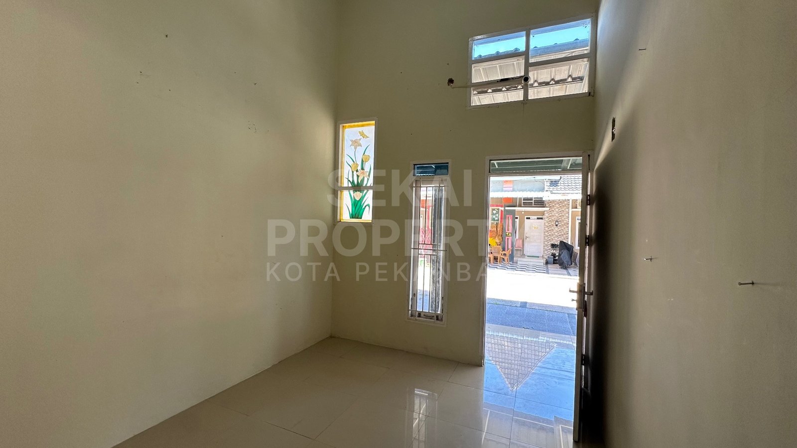Lihat semua foto