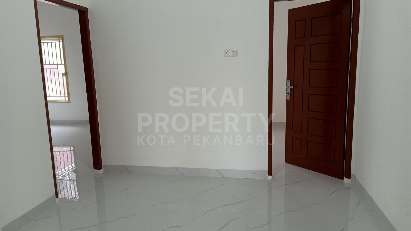 Lihat semua foto