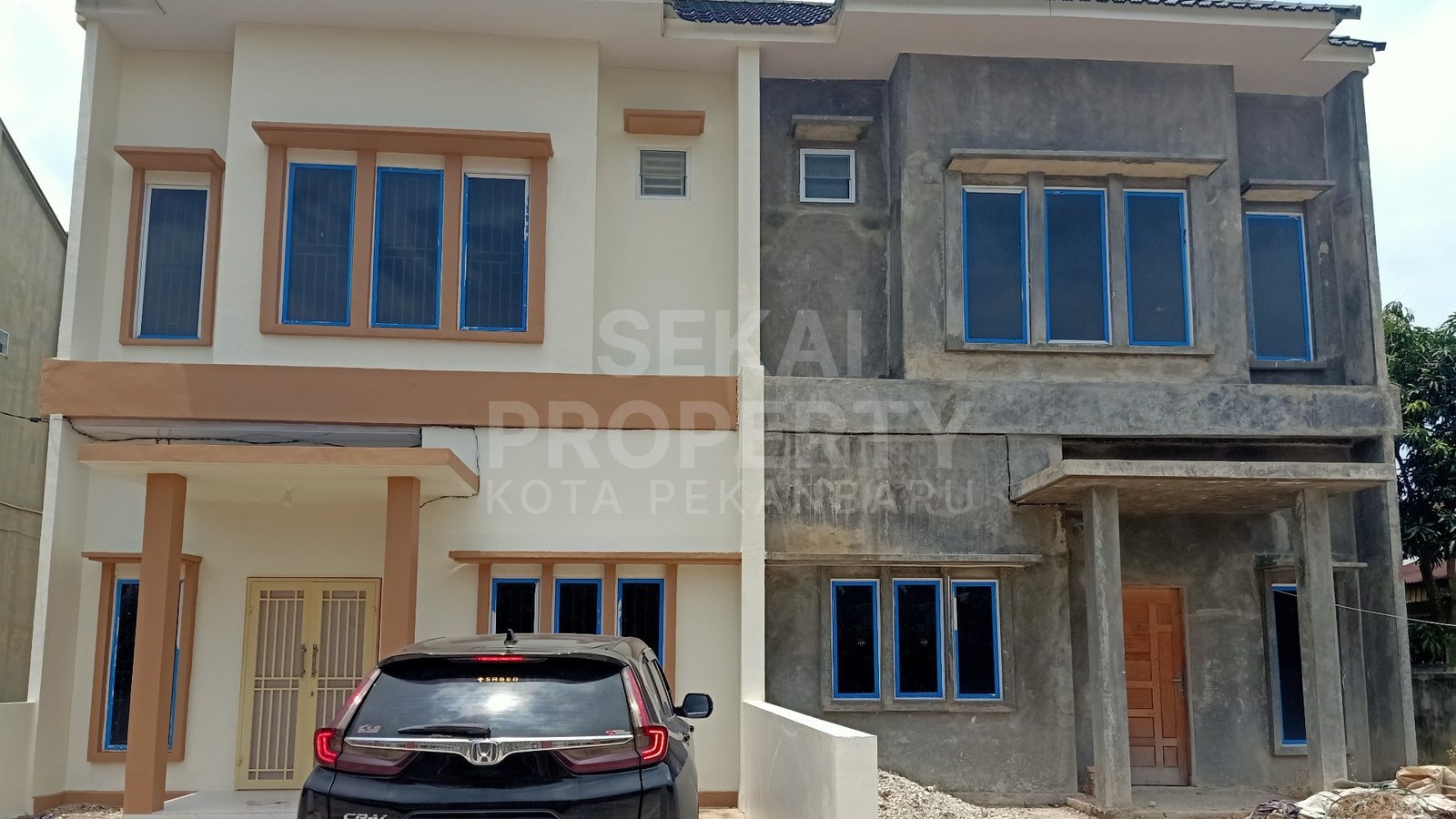 Dijual Rumah Mewah 2 Lantai Lokasi Jl. Soekarno Hatta - Pekanbaru