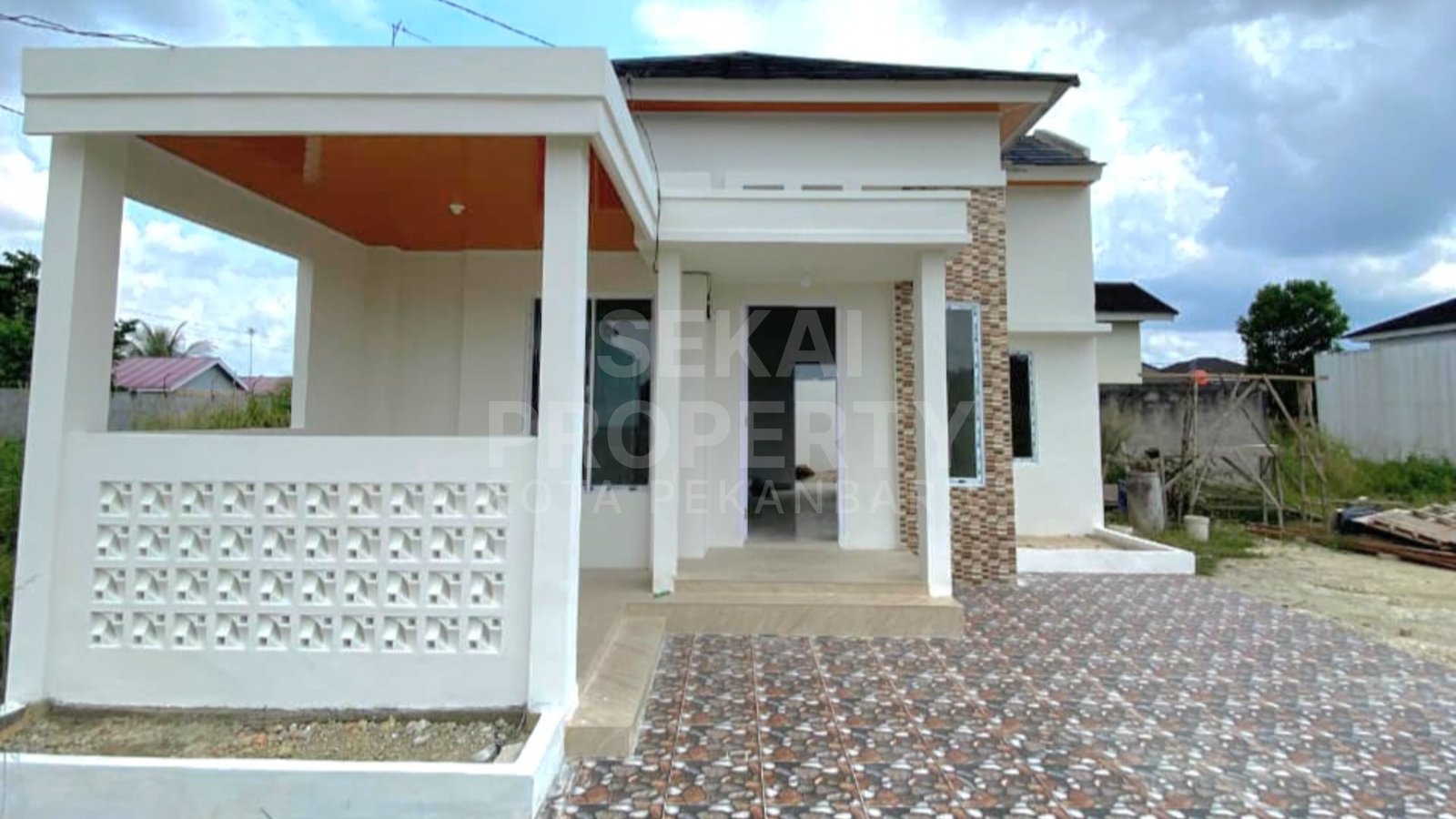Dijual Rumah Baru Cluster Lokasi Jalan Soekarno Hatta-pekanbaru