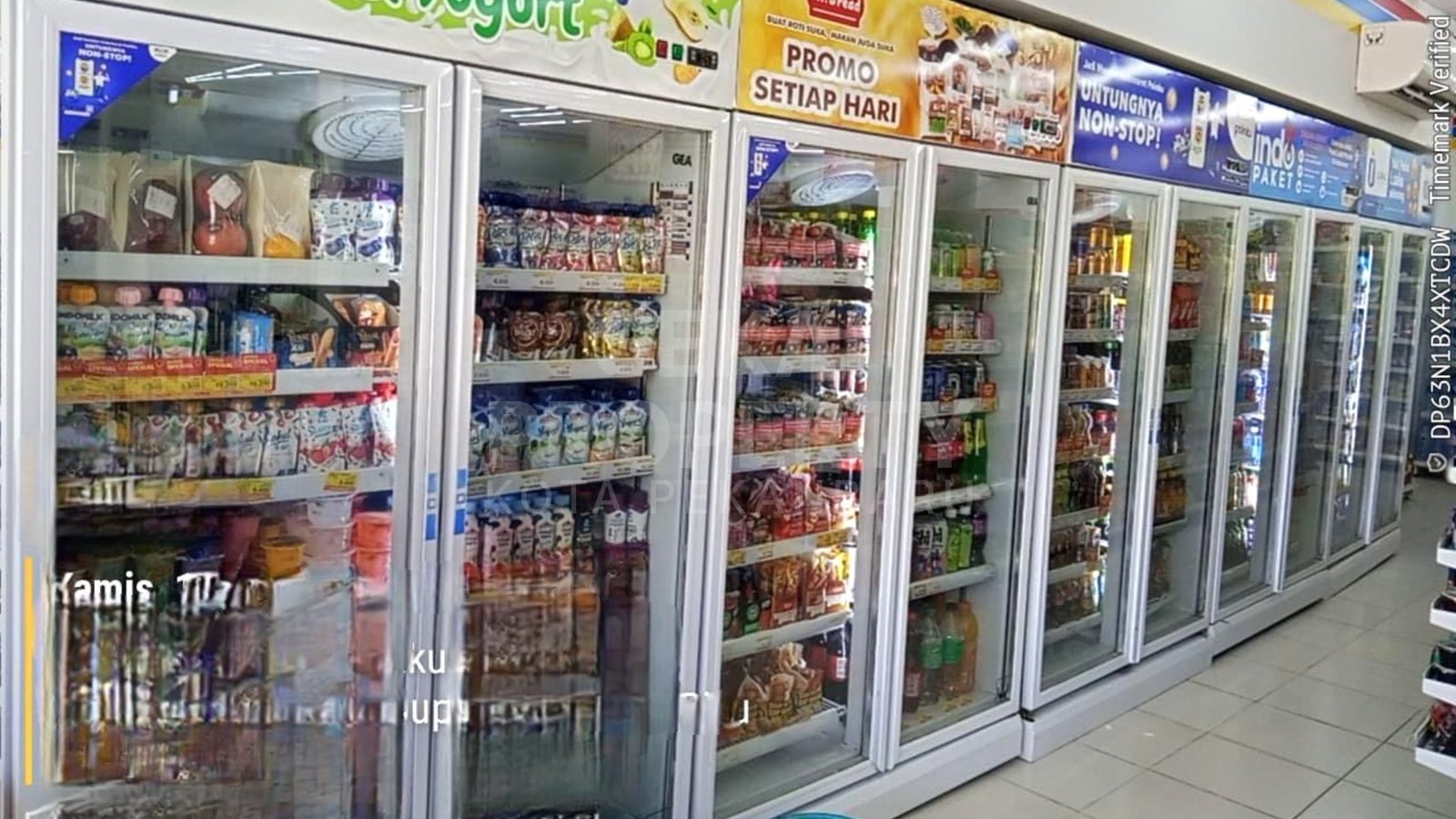 Lihat semua foto