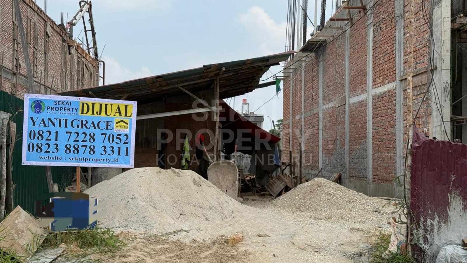 Lihat semua foto