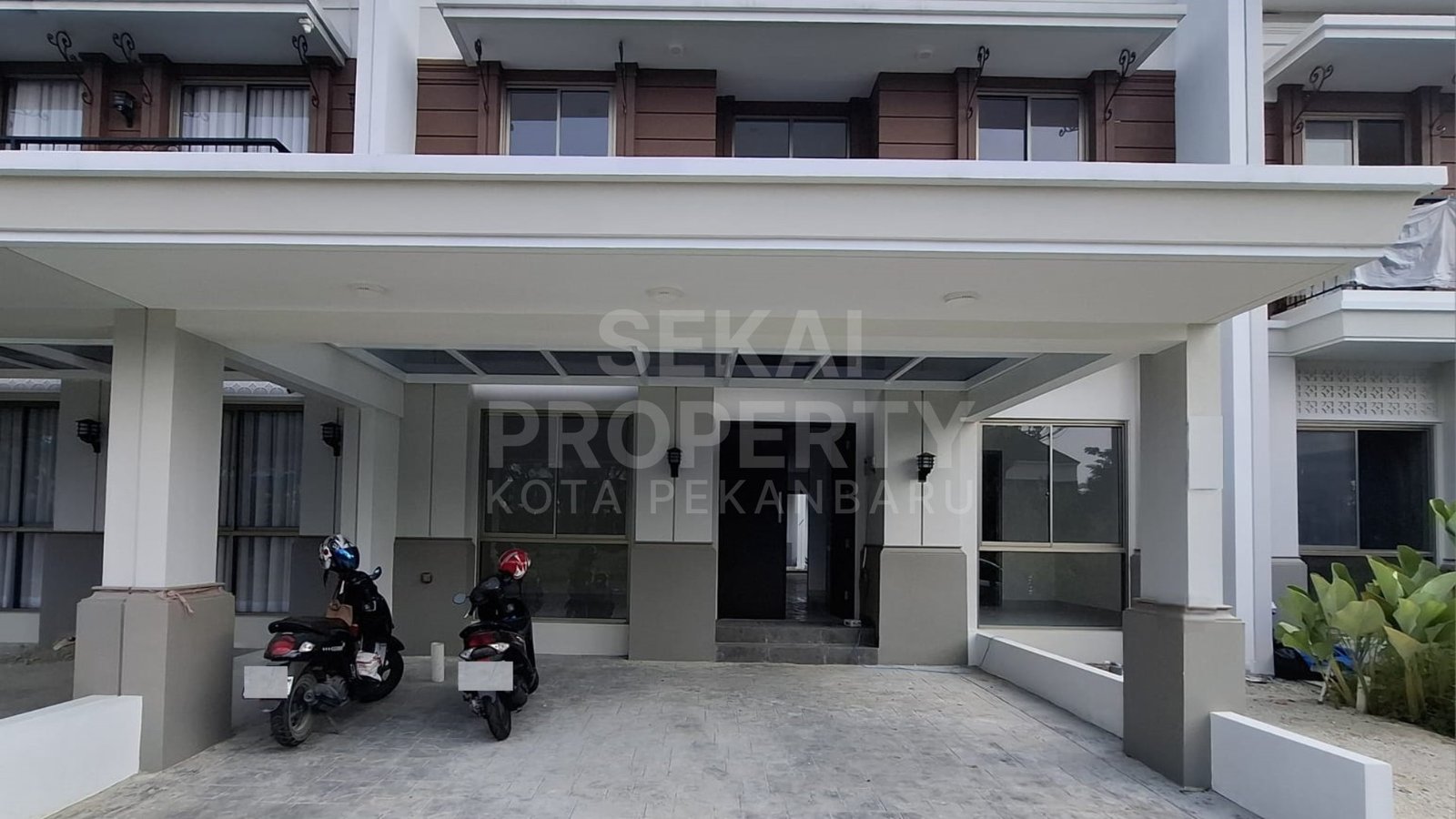 Dijual Rumah Cluster Mewah Yang Baru 2 Lantai Di Jalan Duyung Pekanbaru Kota