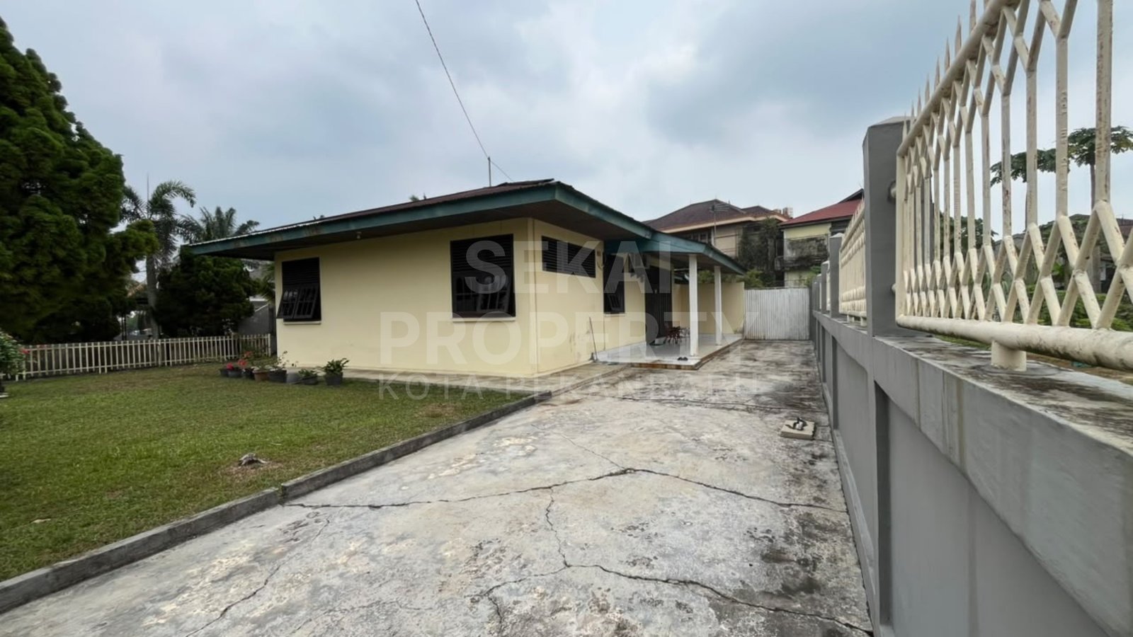 Dijual 1 Unit Rumah Siap Huni Lokasi Jalan Dwikora Pekanbaru